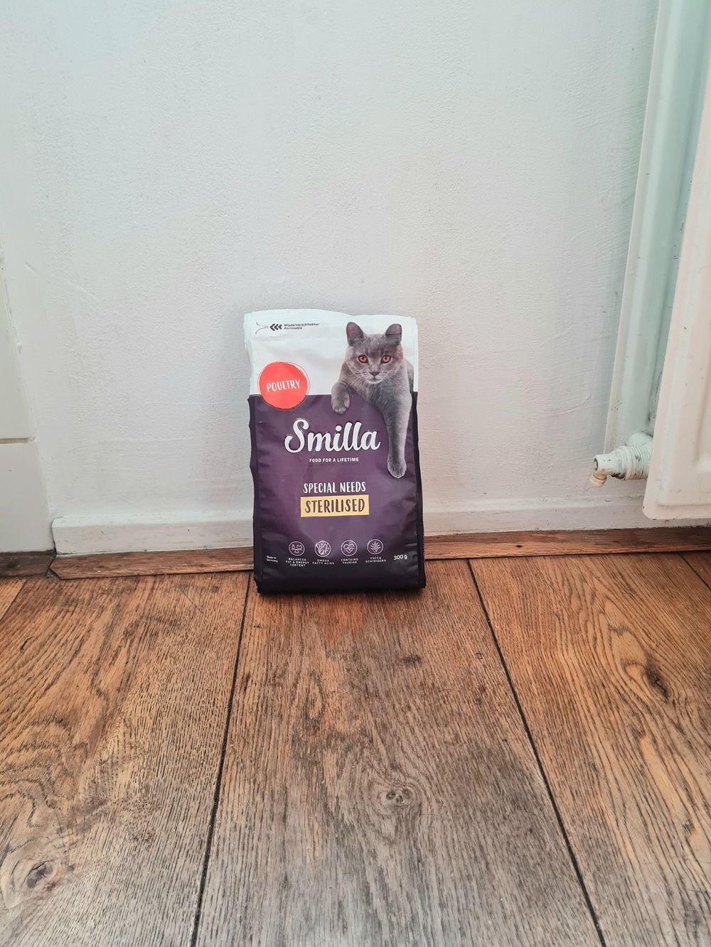 Smilla Adult Sterilized